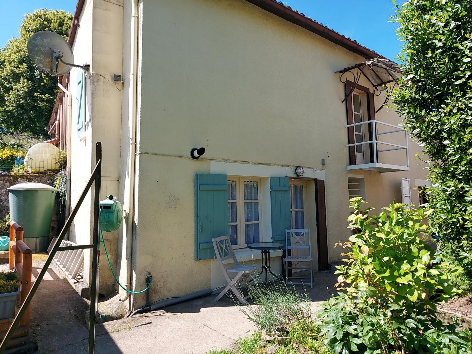 Charming Two Bedroom Gite With Beautiful Gardens กงโฟลองส์ ภายนอก รูปภาพ
